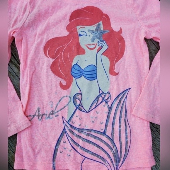 Size 4 Long Sleeved Graphic Top Bundle - Picture 12 of 16